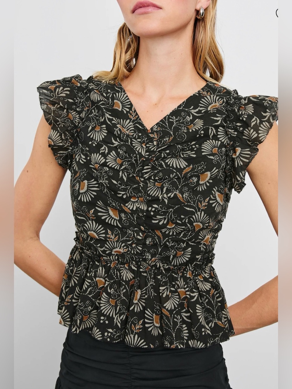 Rails Cali Top Floral Ruffle V-Neck Peplum L Flutter Sleeve Black Tan NEW NWT